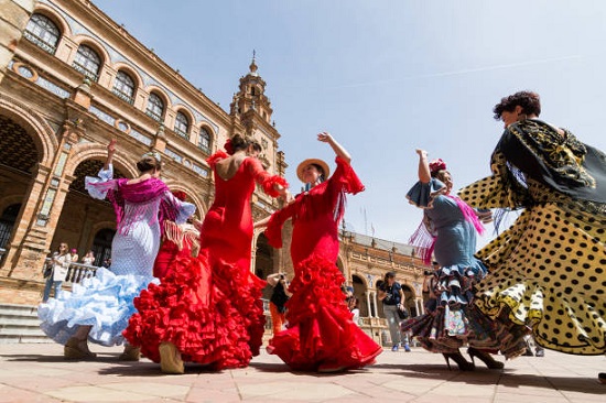 Flamenco skirts in performance