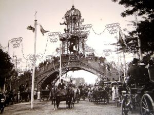 塞维利亚四月博览会的古老照片（1896年至1921年间）